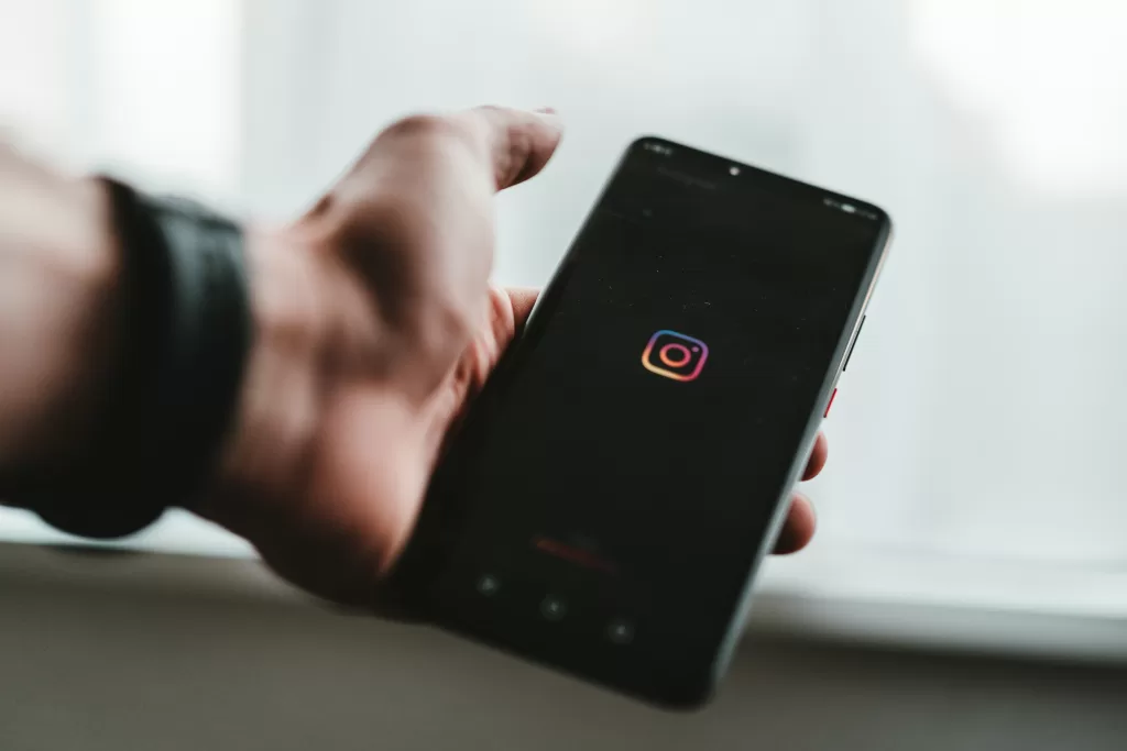 Instzgram企業アカウントの運用時の注意点